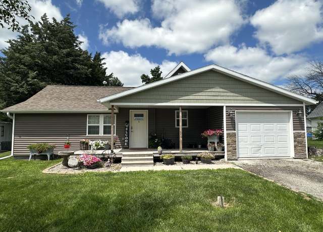 Property at 425 W 16th St, Boone, IA 50036, 2 beds, 1 bath
