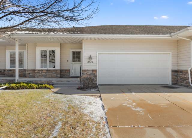 Property at 4519 79th St, Urbandale, IA 50322, 2 beds, 2.5 baths