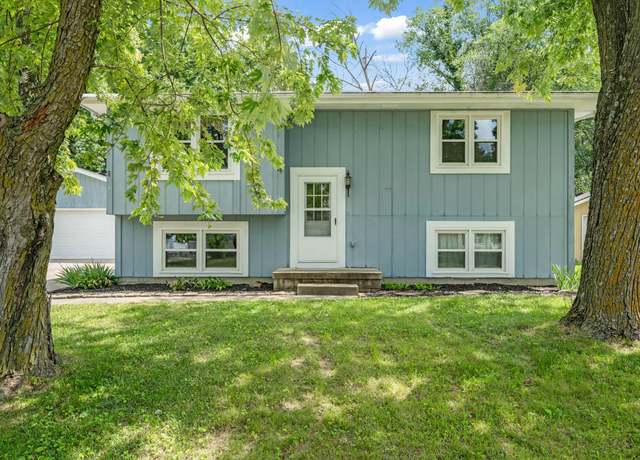 Property at 1008 Mesa Verde Pl, Ames, IA 50014, 4 beds, 2 baths
