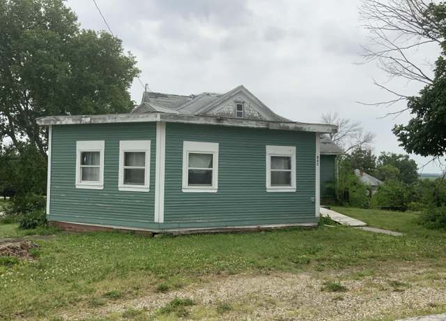 Property at 802 4th St, Union, IA 50258, 1 bed, 1 bath