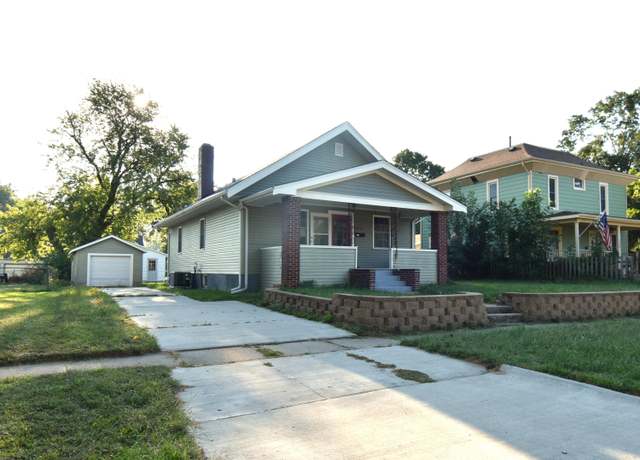 Property at 210 Linn St, Boone, IA 50036, 3 beds, 2 baths