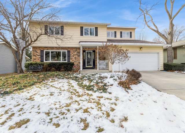 Property at 2305 Van Buren Ave, Ames, IA 50010, 4 beds, 3.5 baths