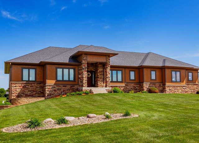 Property at 4325 NW 102nd Ave, Polk City, IA 50226, 7 beds, 4.5 baths