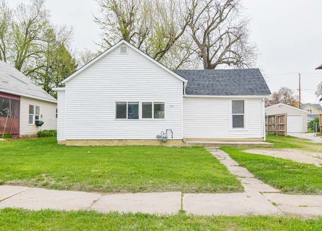 Property at 511 N 2nd St, Marshalltown, IA 50158, 3 beds, 1 bath