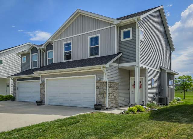 Property at 1216 S Linn St, Boone, IA 50036, 3 beds, 2.5 baths