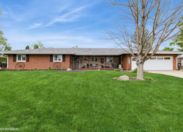 Property at 312 Sunset Ln, Marshalltown, IA 50158, 4 beds, 3 baths