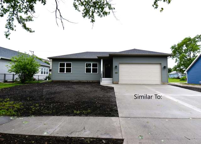 Property at 218 5th St, Boone, IA 50036, 2 beds, 2 baths
