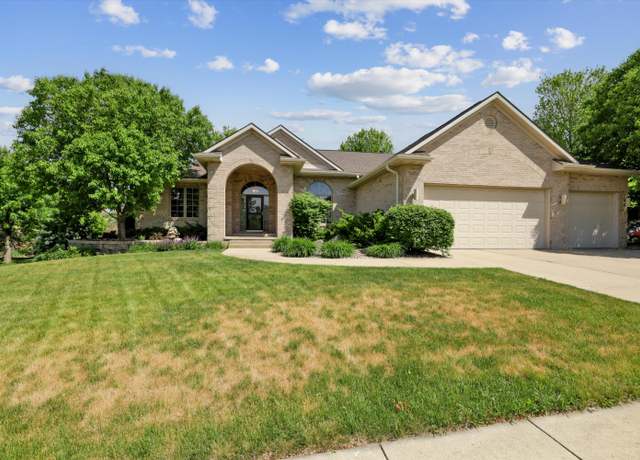 Property at 3201 Foxley Dr, Ames, IA 50010, 5 beds, 4 baths