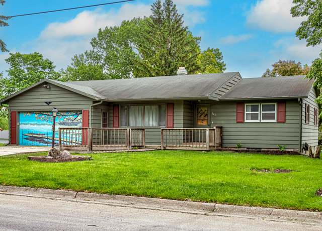 Property at 342 Hillcrest Dr, Story City, IA 50248, 3 beds, 2 baths