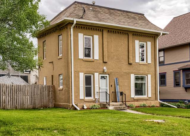 Property at 525 6th St, Nevada, IA 50201, 3 beds, 2 baths