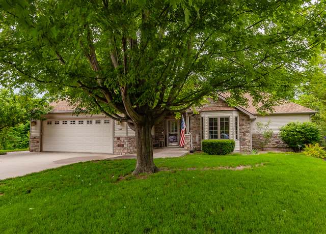 Property at 2401 SW Westbrooke Cir, Ankeny, IA 50023, 4 beds, 2.5 baths