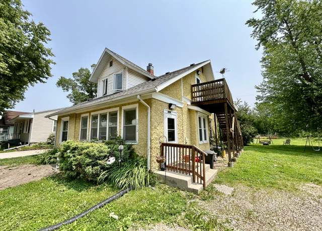 Property at 1012 S 5th Ave, Marshalltown, IA 50158