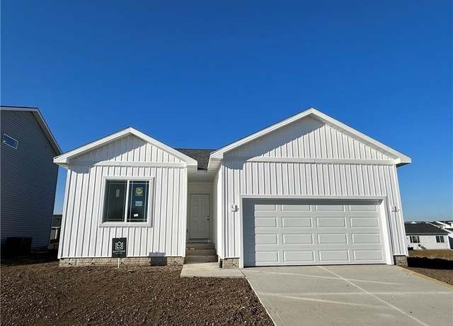 Property at 1031 D Ave, Nevada, IA 50201, 3 beds, 2 baths