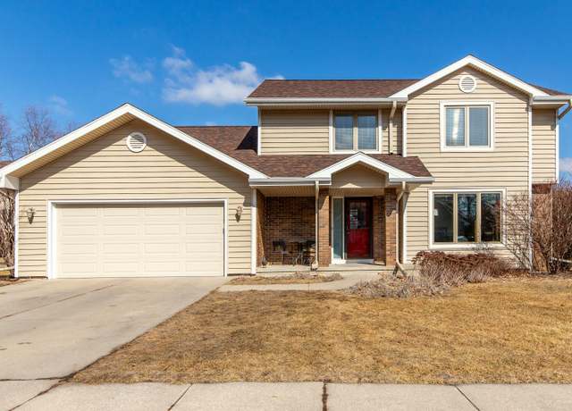 Property at 3125 Maplewood Rd, Ames, IA 50014, 3 beds, 3 baths