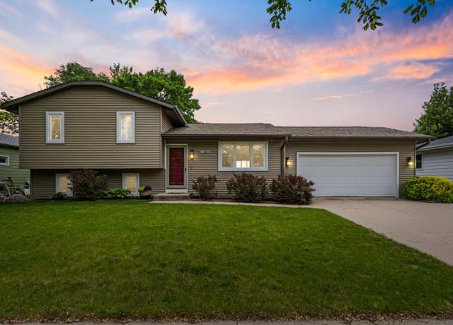 Property at 1146 S K Ave, Nevada, IA 50201, 2 beds, 2 baths