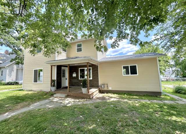 Property at 408 S 3rd St, Marshalltown, IA 50158, 5 beds, 2 baths