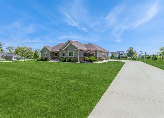 Property at 12667 Oakview Heights Dr, Story City, IA 50248, 4 beds, 3 baths