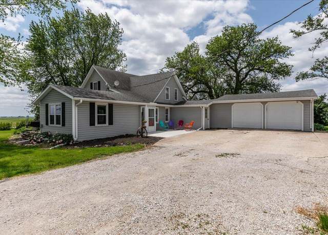 Property at 52515 140th St, Story City, IA 50248, 4 beds, 2 baths