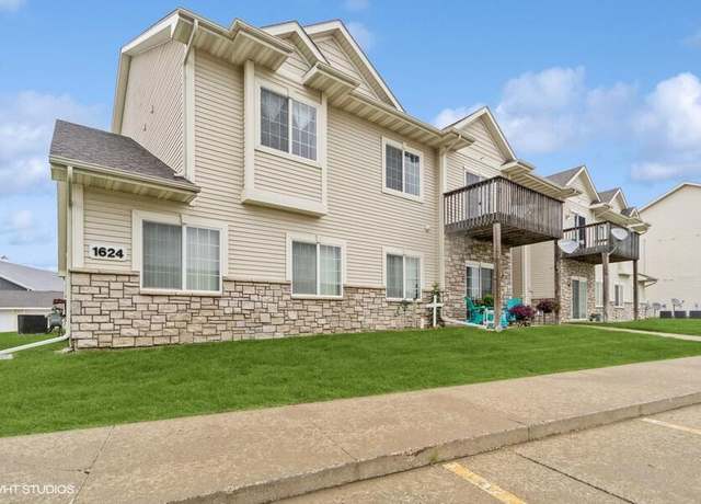 Property at 1624 NW Prairie Lakes Drive Dr Unit 1624-4, Ankeny, IA 50023, 2 beds, 2 baths