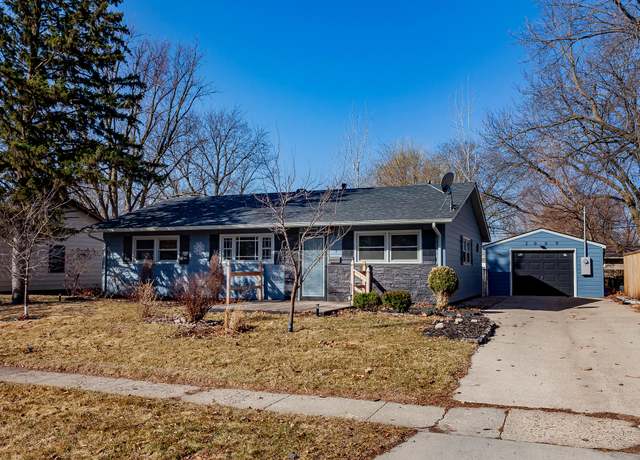 Property at 2009 Ferndale Ave, Ames, IA 50010, 3 beds, 1.5 baths