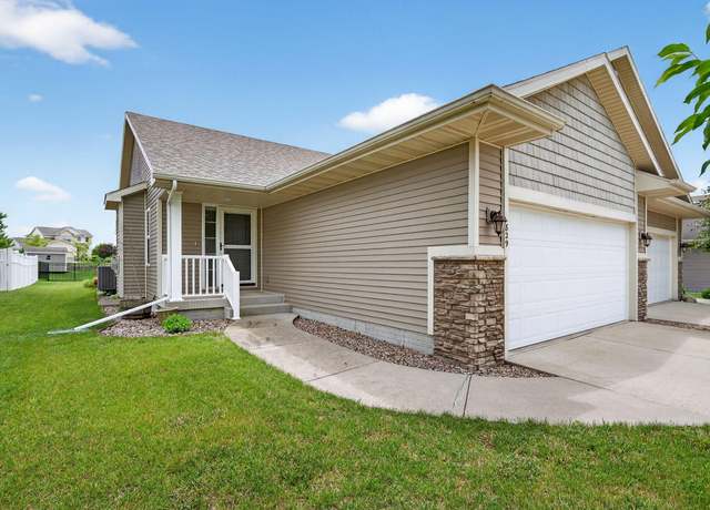 Property at 829 NE Cherry Plum Dr, Ankeny, IA 50021, 2 beds, 2 baths