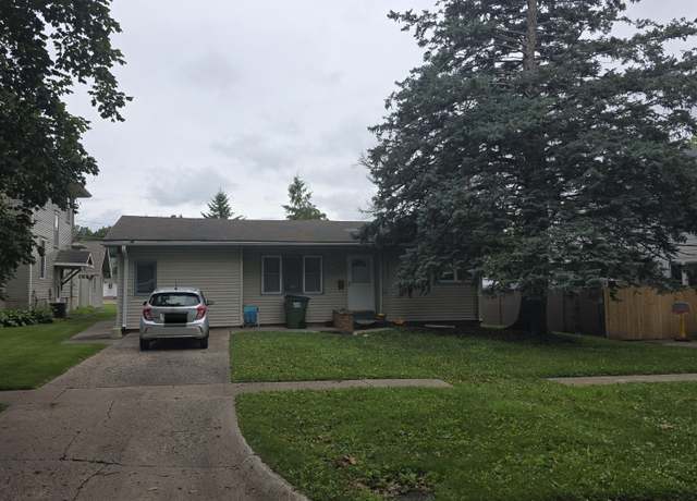 Property at 1509 Benton St, Boone, IA 50036, 2 beds, 1.5 baths