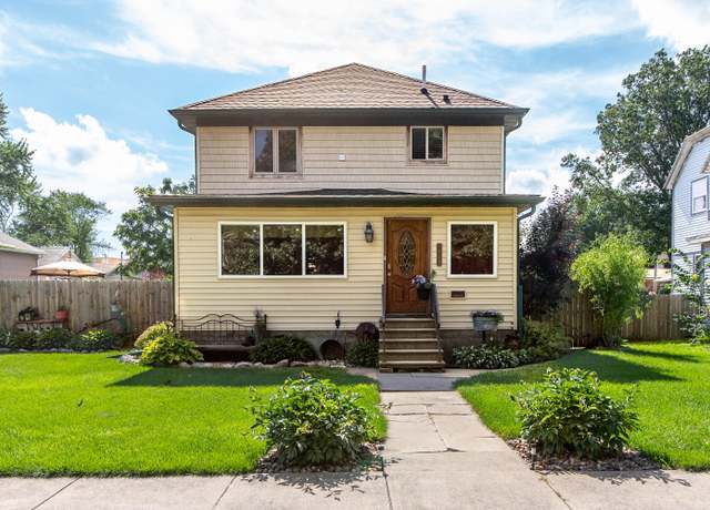 Property at 109 Benton St, Boone, IA 50036, 3 beds, 2.5 baths