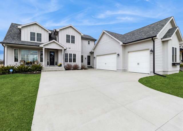 Property at 5221 Irons Ct, Ames, IA 50010, 4 beds, 3.5 baths