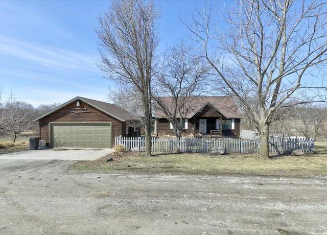 Property at 2964 330th St, Ellsworth, IA 50075, 3 beds, 2 baths