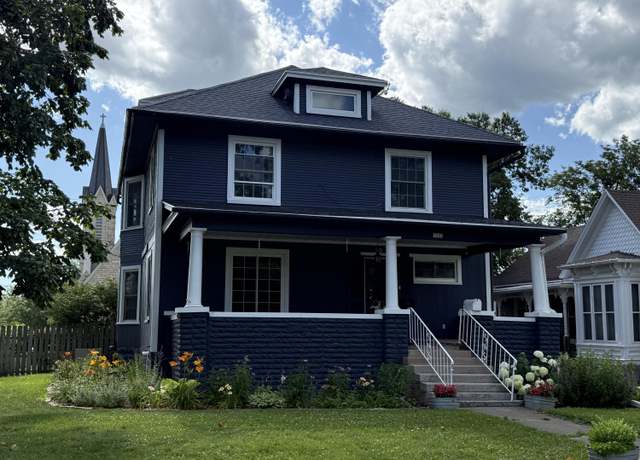 Property at 1301 4th St, Perry, IA 50220, 3 beds, 2.5 baths