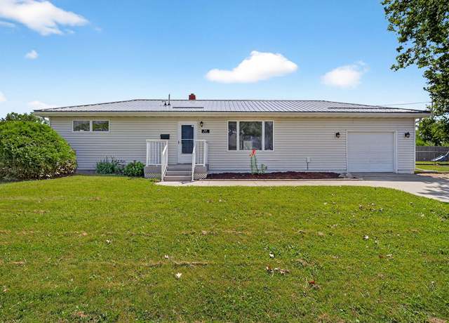 Property at 1114 W Nevada St, Marshalltown, IA 50158, 2 beds, 1 bath