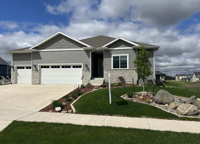 Property at 1827 Ledges Dr, Ames, IA 50010, 4 beds, 3 baths