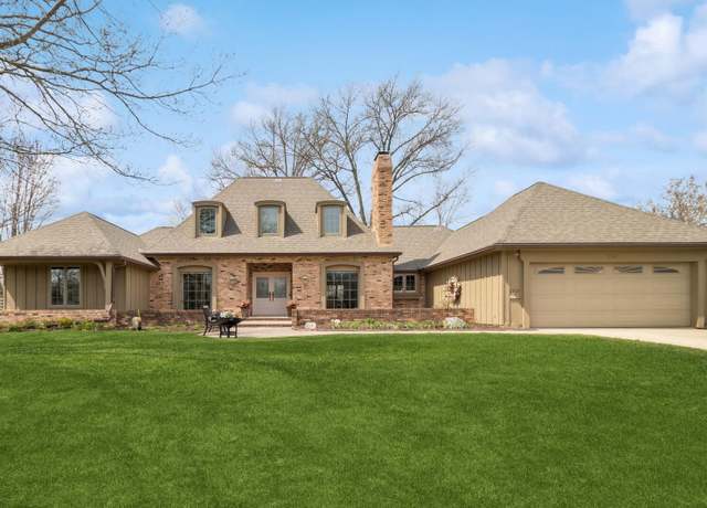 Property at 2717 Duff Ave, Ames, IA 50010, 4 beds, 3 baths