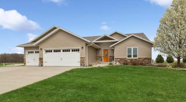 Photo of 25440 Wild Rose Ct, Nevada, IA 50201
