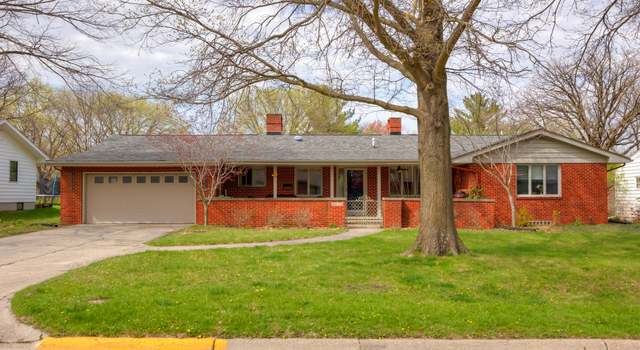 Photo of 2019 Ashmore Dr, Ames, IA 50014
