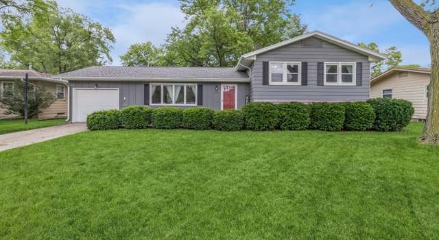 Photo of 815 Narland Dr, Ames, IA 50010