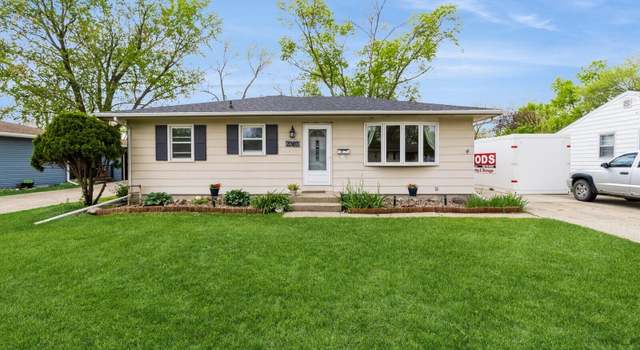 Photo of 2303 Melrose Ave, Ames, IA 50010