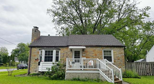 Photo of 1126 Burnett Ave, Ames, IA 50010