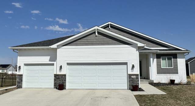 Photo of 233 Cedar Dr, Gilbert, IA 50105