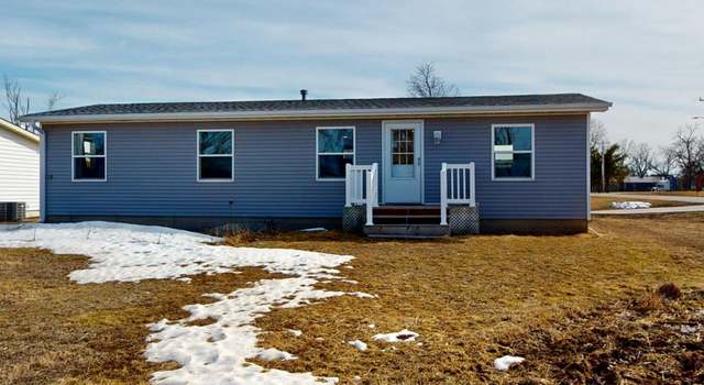 Photo of 408 Willow St, Sheldahl, IA 50243