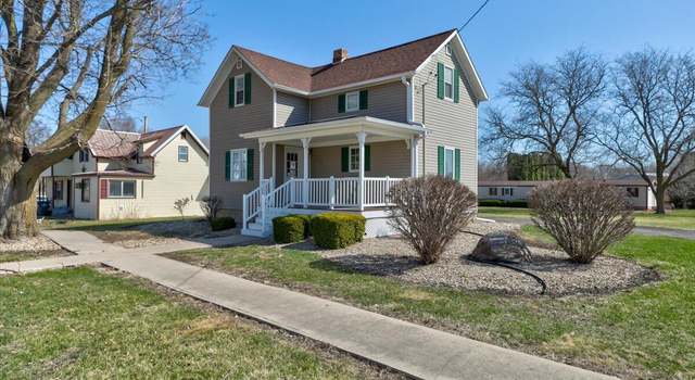 Photo of 202 N Illinois St, Hubbard, IA 50122