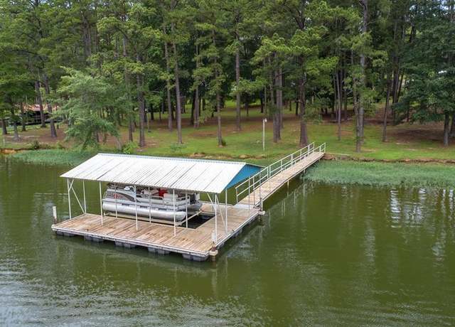 Property at 558 Galaxy Dr N, Abbeville, AL 36310, 3 beds, 2 baths