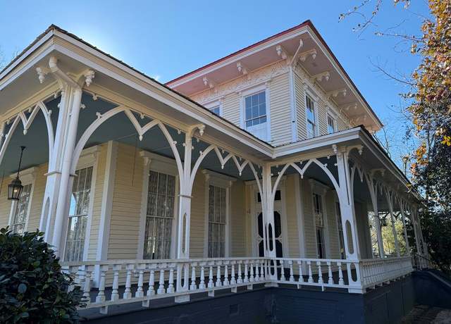 Property at 206 Rivers Ave, Eufaula, AL 36027, 4 beds, 2.5 baths