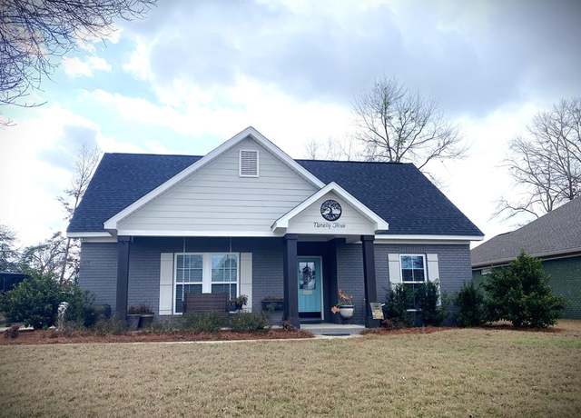 Property at 93 Memory Ln, Eufaula, AL 36027, 3 beds, 2 baths