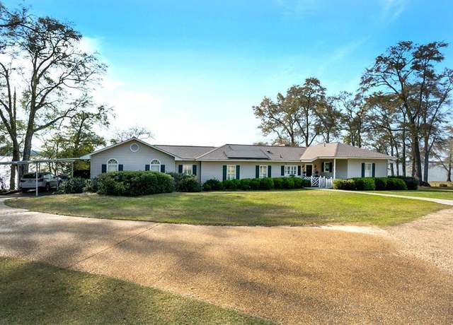 Property at 90 Poya Pt, Fort Gaines, GA 39851, 4 beds, 4 baths
