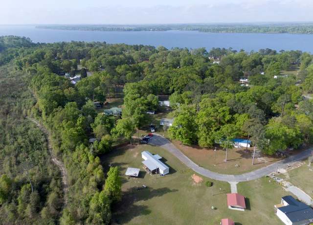 Property at 51 Elba Rd, Georgetown, GA 39854, 3 beds, 2 baths