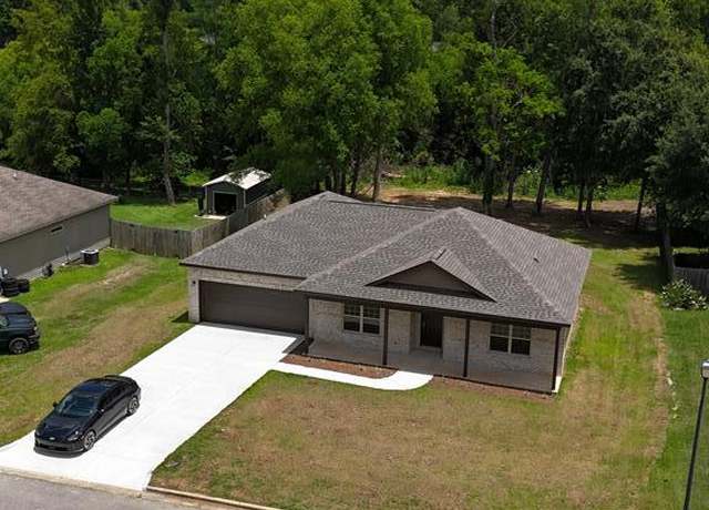 Property at 227 Tiffany Dr, Dothan, AL 36303, 3 beds, 2 baths