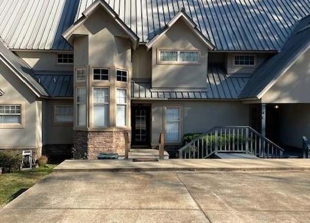 Property at 4B Merion Dr, Eufaula, AL 36027, 2 beds, 2.5 baths
