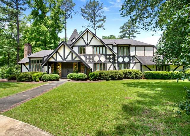 Property at 992 Barbour Ln, Eufaula, AL 36027, 4 beds, 4 baths