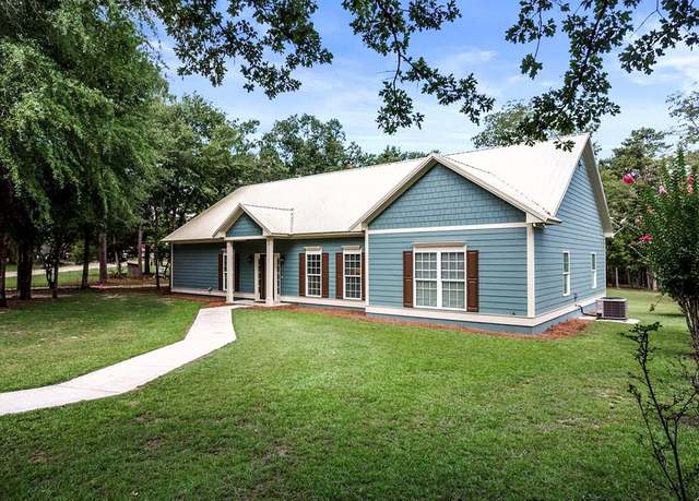 Property at 30 Lakepoint Dr, Fort Gaines, GA 39851, 3 beds, 2 baths